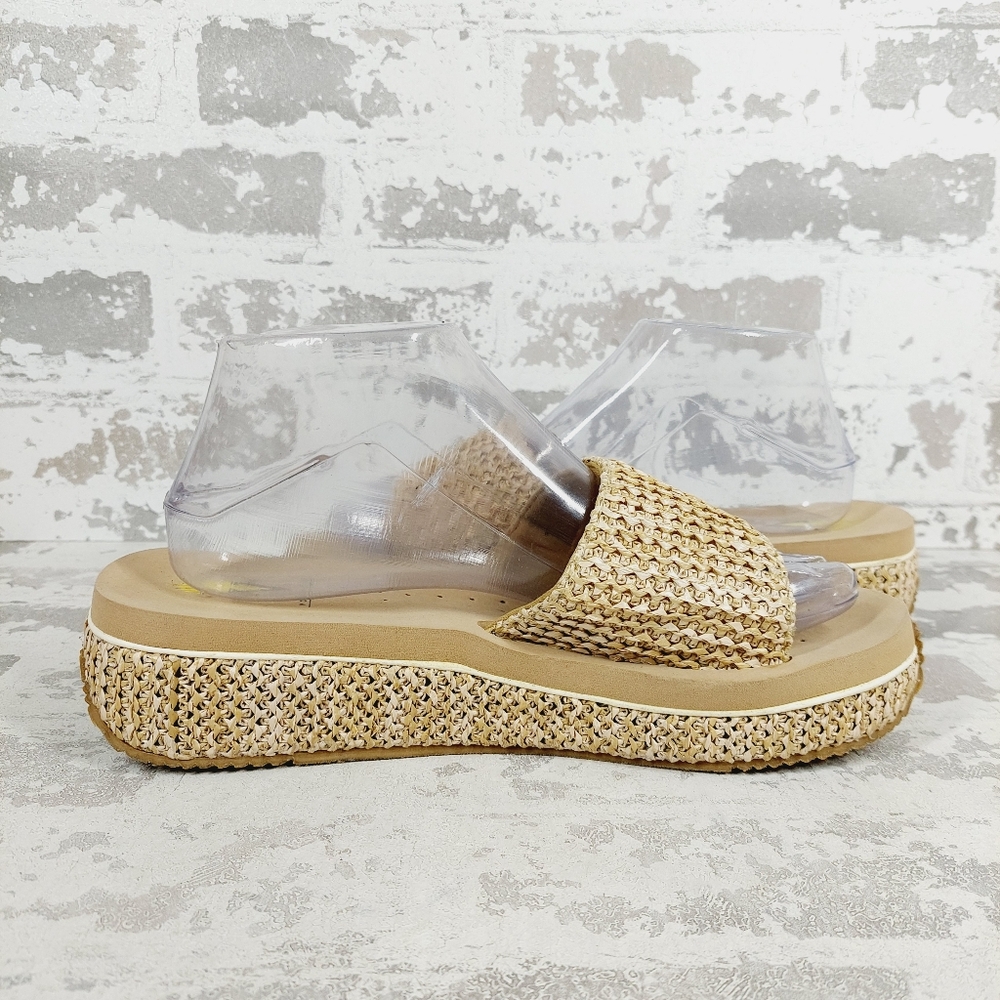 Volatile Tan Woven Platform Slide Sandals - Picture 3 of 12